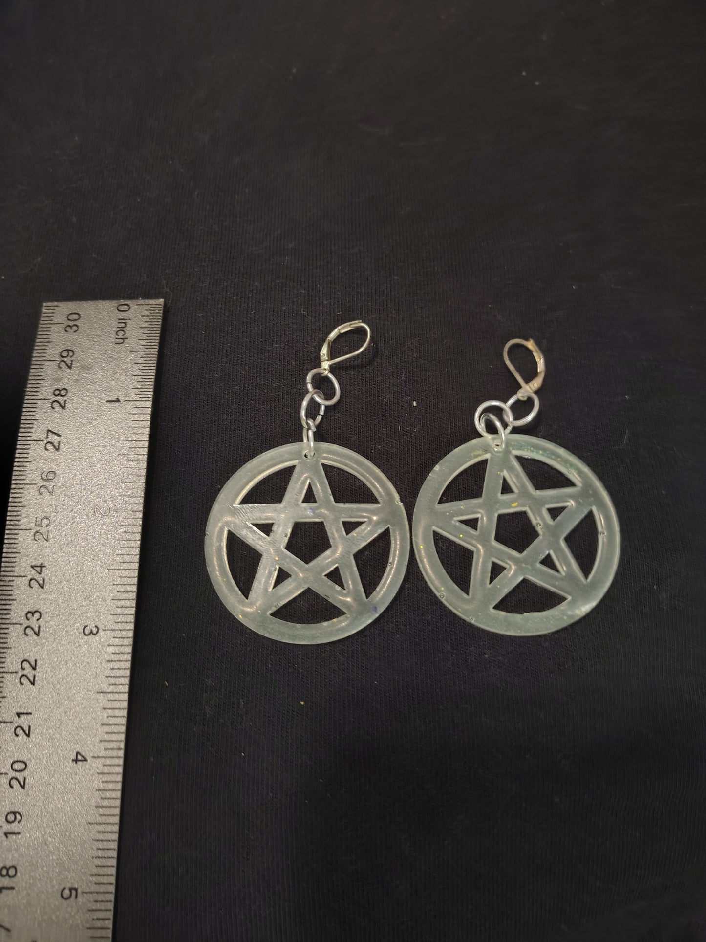 Pentagram earrings -C grade
